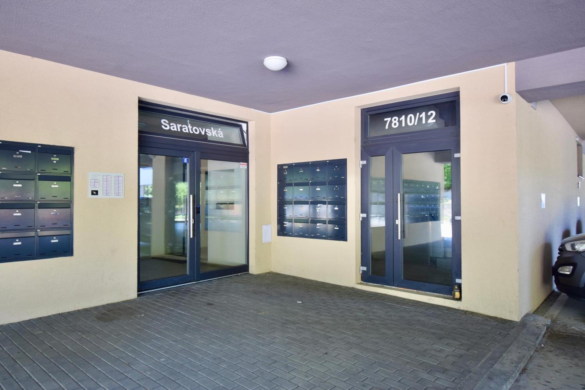 Apartmán Saratovska Trenčín Exteriér fotografie